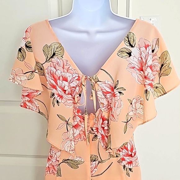 Floral ruffle sleeve dress - Picture 5 of 9